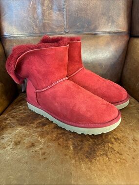 UGG Double Bow Mini Red Kiss Boots - Women’s 9